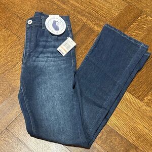 CURVE CREATOR High Rise Straight Jeans Size __ Medium Wash Stretch